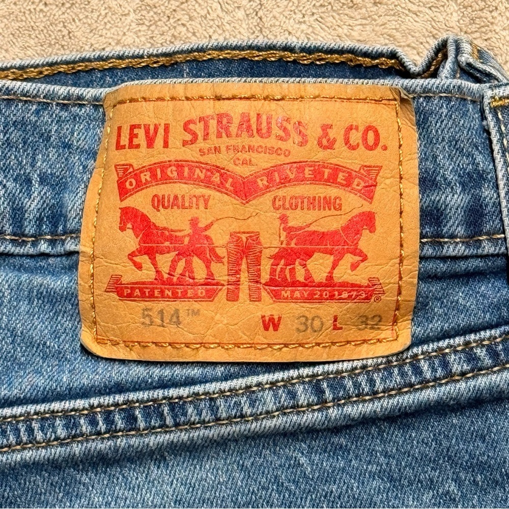 Levi's 514 Straight Fit Men's Jeans 30x32 Mid Rise Denim Blue Jeans - Picture 2 of 6